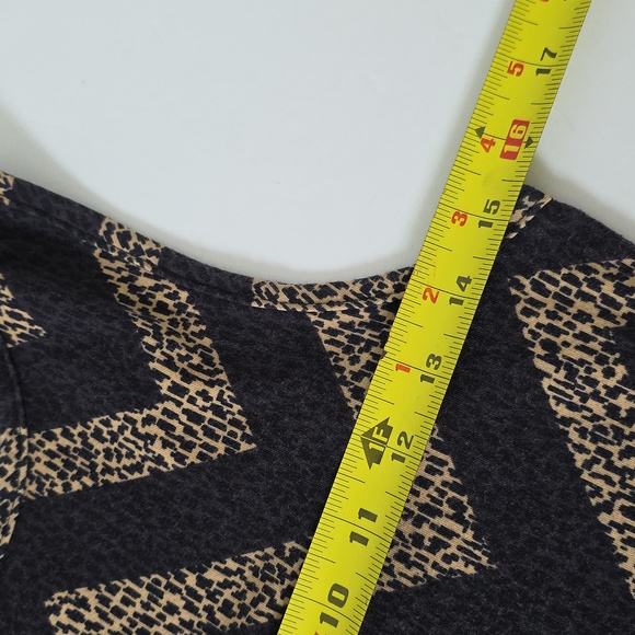 Women's Snap Black Tan Beige Chevron Pattern Sheath Sleeveless Midi Dress Size M - Picture 7 of 9